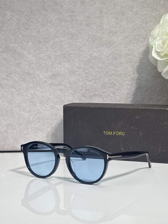 Picture of Tom Ford Sunglasses _SKUfw79760125fw